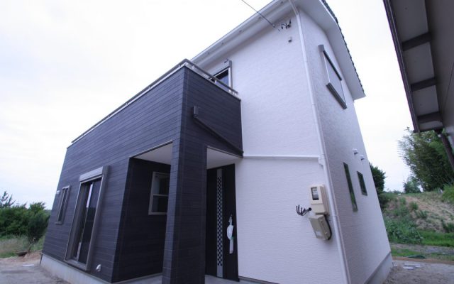 シンプルにコンパクトに考えました