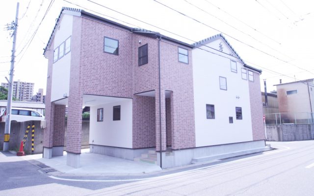変形地に2世帯住宅